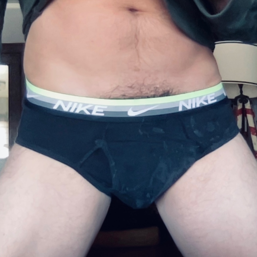 Mens Nike Briefs. size M
